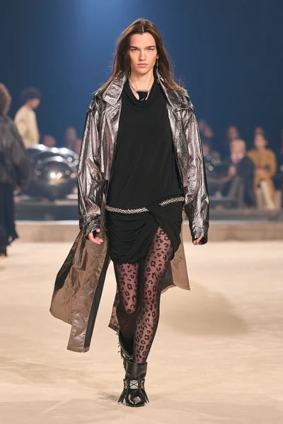 Look 49